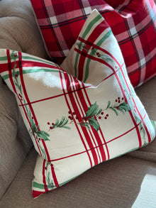  Vintage Holly Linen Pillow Cover