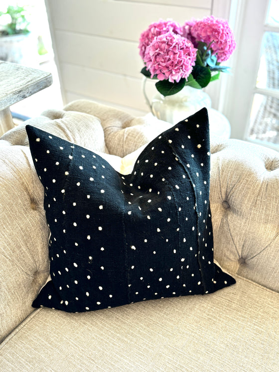 Black & White Dot Mudcloth Linen Pillow Cover