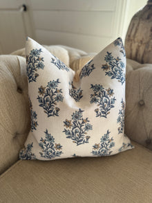  Vintage Dusty Blue Linen Pillow Cover