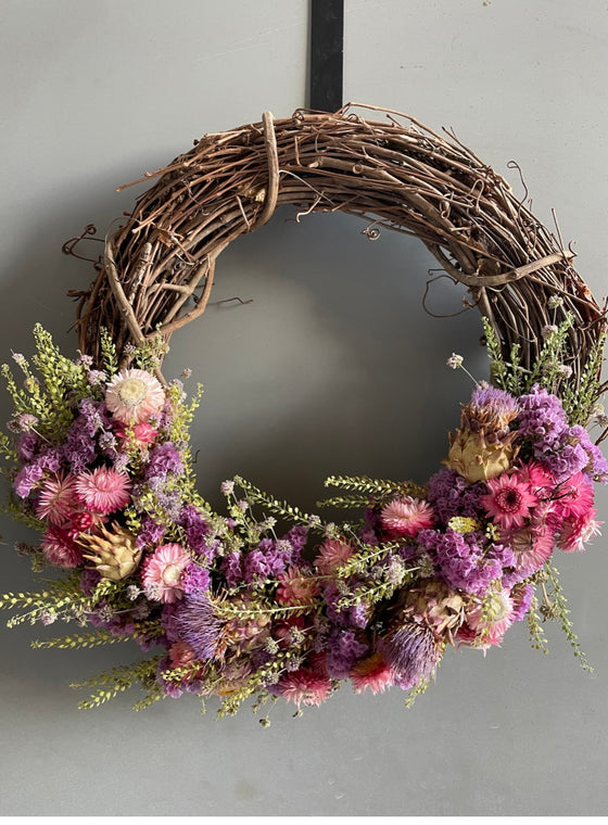Sept. 20 Dried Floral Wreath & Amber Flower Workshop Event