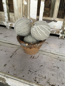  Farmhouse Striped Ornament