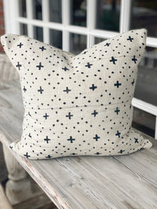  Cross & Ivory Mud Cloth Pillow Cover